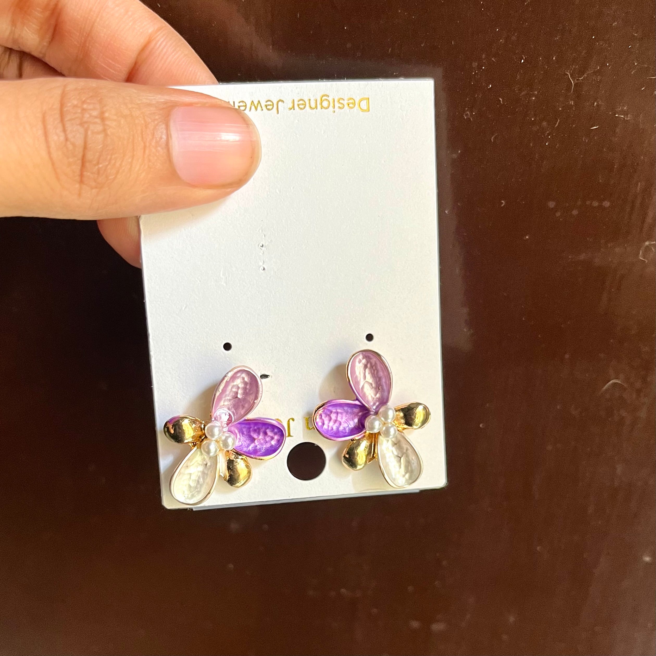 DREAMY FLOWER STUDS